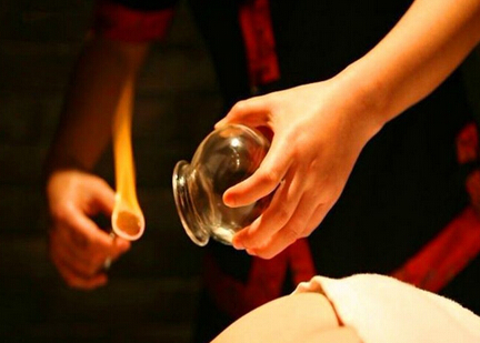 中醫(yī)拔罐時(shí)，哪些身體部位不能拔