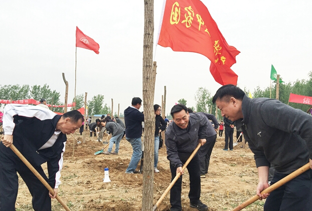 國家中醫(yī)藥管理局組織局機關及直屬單位舉行義務植物活動