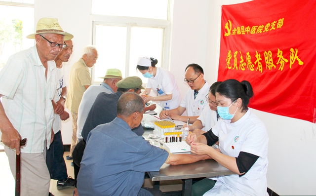 安徽省全椒縣中醫(yī)院前往該縣十字鎮(zhèn)敬老院開展義診與健康咨詢活動