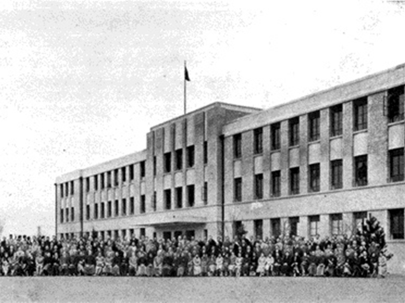 1928年設(shè)立衛(wèi)生部，建立中央醫(yī)院