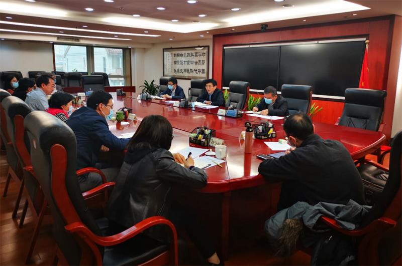 學習貫徹習近平總書記重要指示批示精神對中醫(yī)藥系統(tǒng)疫情防控救治工作再研究再部署